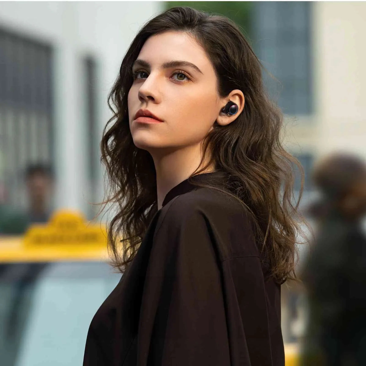 UrbanX True Wireless Bluetooth Earbuds + Charging Case, Black, Dual Connect, IPX5 liquid Resistance, Bluetooth 5.2 Connection, Balanced, Bass Boost suitable with  Z6 Pro 5G